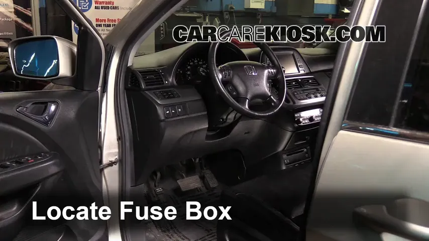 2006 Honda Odyssey Touring 3.5L V6 Fuse (Interior) Check